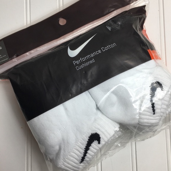 mens nike ankle socks white